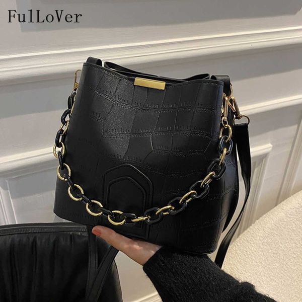 retro texture female handbags 2022 popular bucket shoulder bags large capacity chain crossbody vintage bag
retro texture female handbags 2022 popular bucket shoulder bags large capacity chain crossbody vintage bag