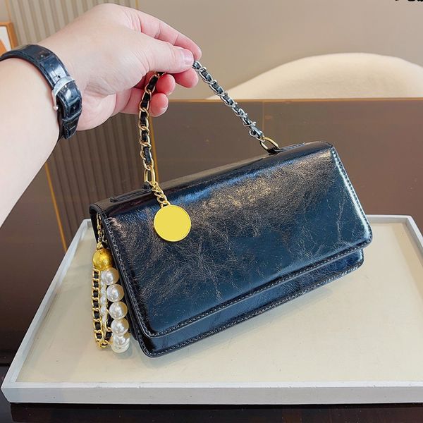 classic oil wax leather cross body shoulder bags pearl gold metal matelasse chain purse with coin badge charm multi pochette card holder des
classic oil wax leather cross body shoulder bags pearl gold metal matelasse chain purse with coin badge charm multi pochette card holder des