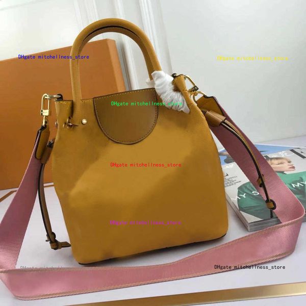 designer new classic shoulder bags totes womens handbags women tote handbag luxury crossbody bag purses bags leather clutch fashion v6688
designer new classic shoulder bags totes womens handbags women tote handbag luxury crossbody bag purses bags leather clutch fashion v6688