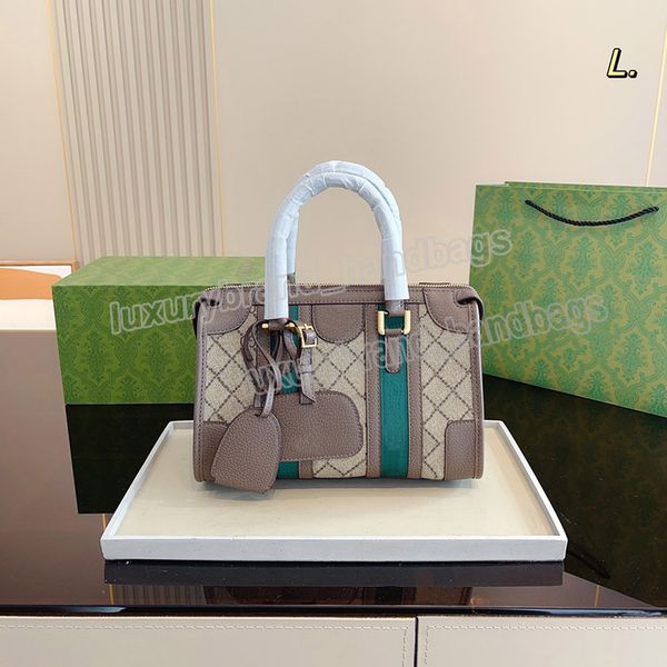 designer bags tote bag luxury handbags classic women pillow crossbody bags shoulder boston purse vintage embossing letter messenger wallet b
designer bags tote bag luxury handbags classic women pillow crossbody bags shoulder boston purse vintage embossing letter messenger wallet b