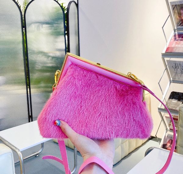 designer hairbags clutch bag metal hemming genuine leader new fashion women handbags ladies single shoulder messenger
designer hairbags clutch bag metal hemming genuine leader new fashion women handbags ladies single shoulder messenger
