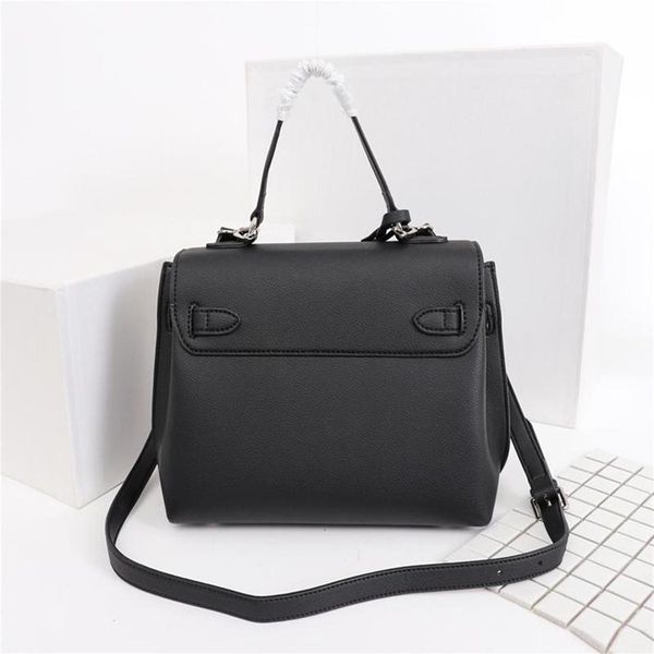 m52431 lockme ever new real caviar lambskin le boy chain flap bag handbags shoulder messenger bags totes277t
m52431 lockme ever new real caviar lambskin le boy chain flap bag handbags shoulder messenger bags totes277t