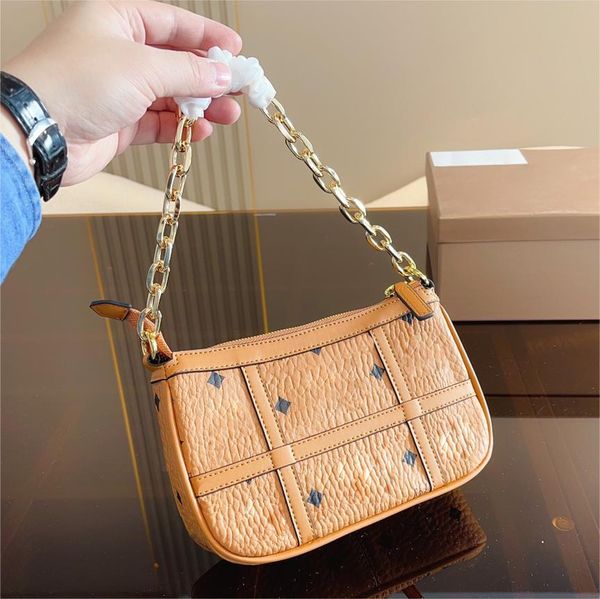 luxury aren visetos designer shoulder bag mini crossbody armpit bag nappa leather lines classic floral visetos detachable adjustable strap m
luxury aren visetos designer shoulder bag mini crossbody armpit bag nappa leather lines classic floral visetos detachable adjustable strap m