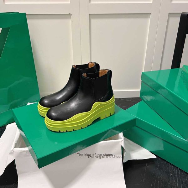 2022 lug tire boots designer luxury women leather chelsea martin boot platform knee high ankle booties botega shoes, Black
2022 lug tire boots designer luxury women leather chelsea martin boot platform knee high ankle booties botega shoes, Black