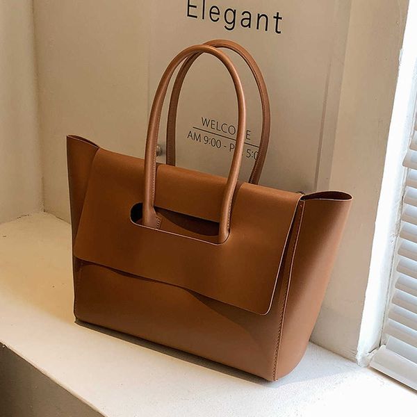fashion women shoulder bags 2022 large capacity handbags simple retro tote solid color famous brand high quality
fashion women shoulder bags 2022 large capacity handbags simple retro tote solid color famous brand high quality