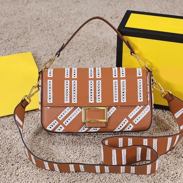 hollow out baguette bag fashion old flower letter printed canvans handbag flap purse crossbody bags magnetic clasp internal zipper pocket re
hollow out baguette bag fashion old flower letter printed canvans handbag flap purse crossbody bags magnetic clasp internal zipper pocket re