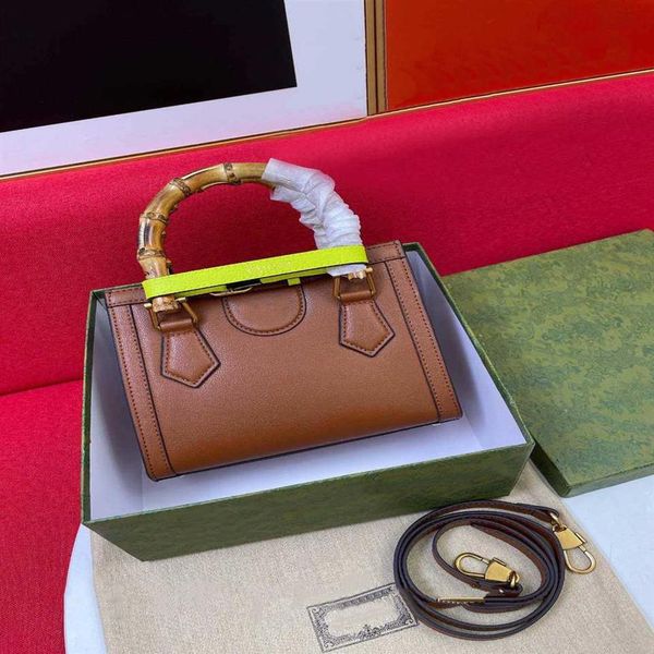 with box 2021 fashion women designer handbag bamboo bag green pink handle it cross body ladies diana mini tote bags x2270l
with box 2021 fashion women designer handbag bamboo bag green pink handle it cross body ladies diana mini tote bags x2270l