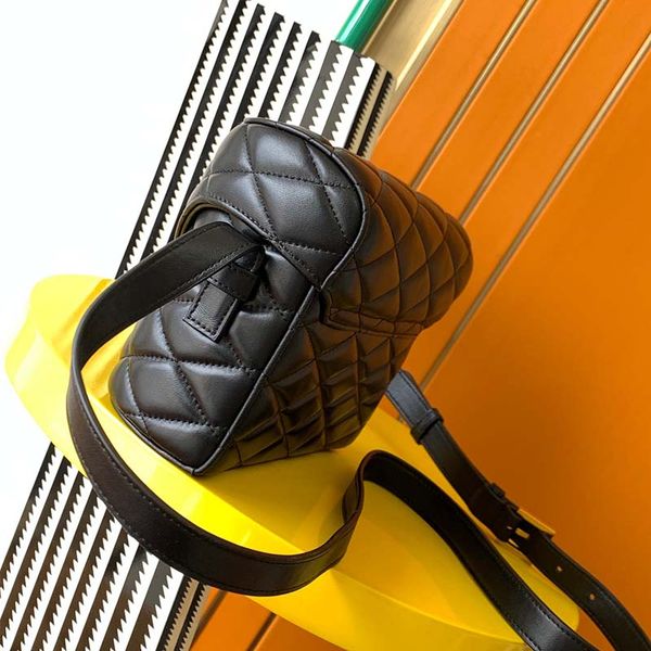 selling fashion designer bag brand chain bags handbags leather clutch fashions cross body shoulder bag messenger handbag outdoor crossbody p
selling fashion designer bag brand chain bags handbags leather clutch fashions cross body shoulder bag messenger handbag outdoor crossbody p