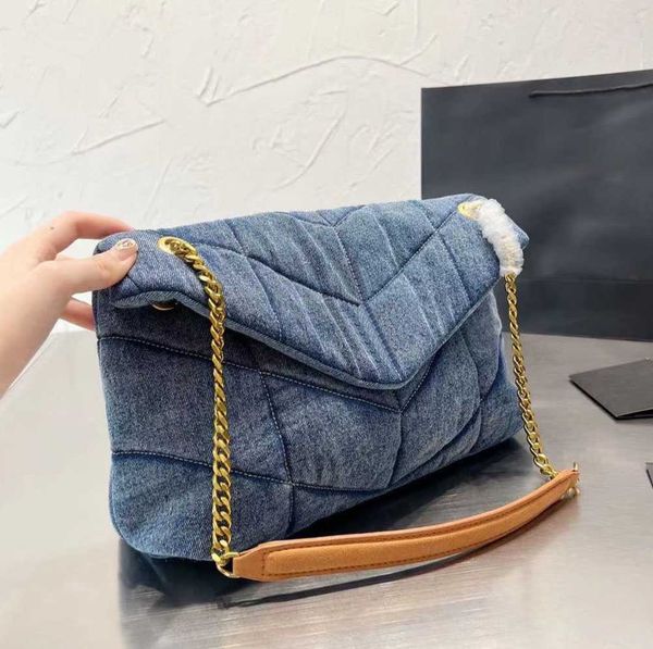 luxury denim handbag womens cross body shoulder bag chain letter designer bag 5a handbags fashion lady purse
luxury denim handbag womens cross body shoulder bag chain letter designer bag 5a handbags fashion lady purse