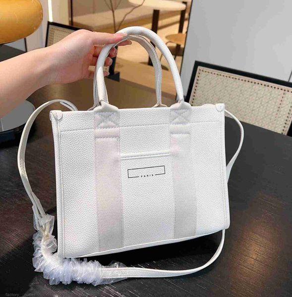 classic bag canvas handbags womens designers fashion shopping bag large capacity shoulder bags totes with letter 7a cross body
classic bag canvas handbags womens designers fashion shopping bag large capacity shoulder bags totes with letter 7a cross body