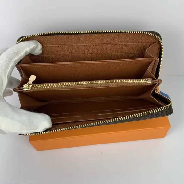 fashion women clutch wallet pu leather wallet single zipper wallets lady ladies long classical purse with orange box card 60017, Red;black
fashion women clutch wallet pu leather wallet single zipper wallets lady ladies long classical purse with orange box card 60017, Red;black