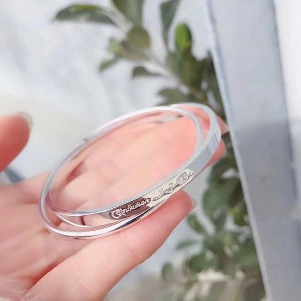designer copper plated silver bracelet double ring plain carnation four-leaf clover card home simple glossy solid jewelry, Black
designer copper plated silver bracelet double ring plain carnation four-leaf clover card home simple glossy solid jewelry, Black