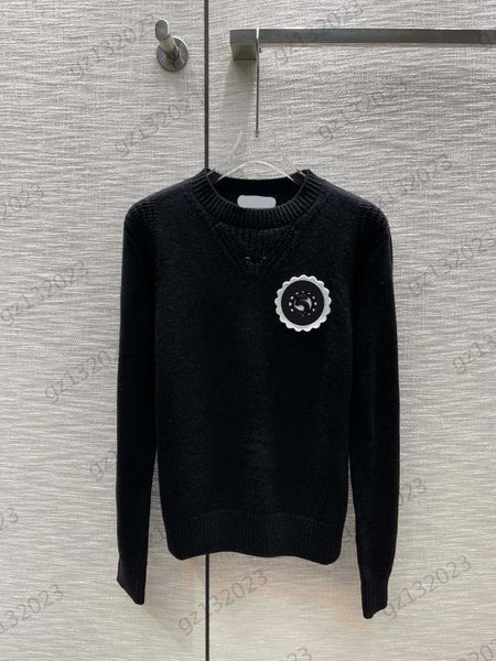 womens sweaters letter digital logo embroidery classic crew neck pullover knitted sweater wool yarn fabric soft warm knitwear casual brand w, White;black
womens sweaters letter digital logo embroidery classic crew neck pullover knitted sweater wool yarn fabric soft warm knitwear casual brand w, White;black