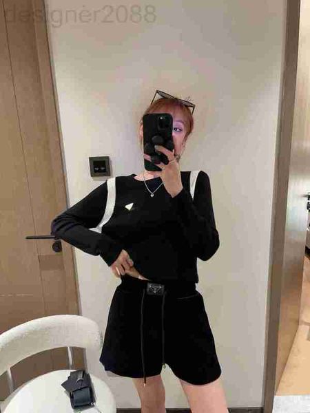 women's knits & tees designer new classic triangle logo black and white color languid versatile round neck bottomed knitting wool sweat
women's knits & tees designer new classic triangle logo black and white color languid versatile round neck bottomed knitting wool sweat