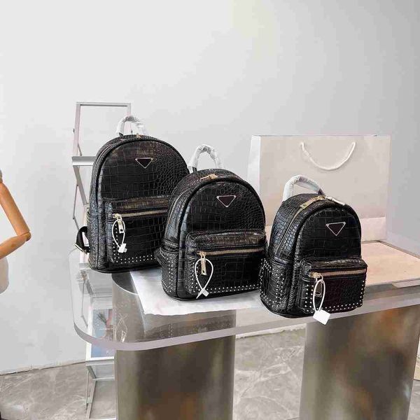 designer backpack for man woman duffel bags classic mini carry on men women fashion school bookbag luxury travel bag black backpacks
designer backpack for man woman duffel bags classic mini carry on men women fashion school bookbag luxury travel bag black backpacks
