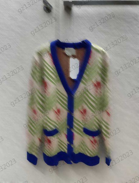 womens sweaters classic brand logo twill print contrasting colors v-necks knitted cardigan custom button long sleeve casual warm knitwear wo, White;black
womens sweaters classic brand logo twill print contrasting colors v-necks knitted cardigan custom button long sleeve casual warm knitwear wo, White;black