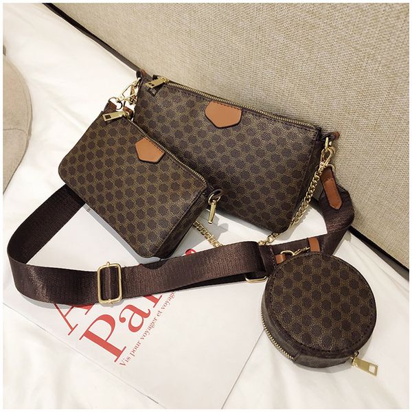 luxurys designers messenger bag women totes fashion handbags vintage printing shoulder bag classic crossbody girls leather backpack
luxurys designers messenger bag women totes fashion handbags vintage printing shoulder bag classic crossbody girls leather backpack