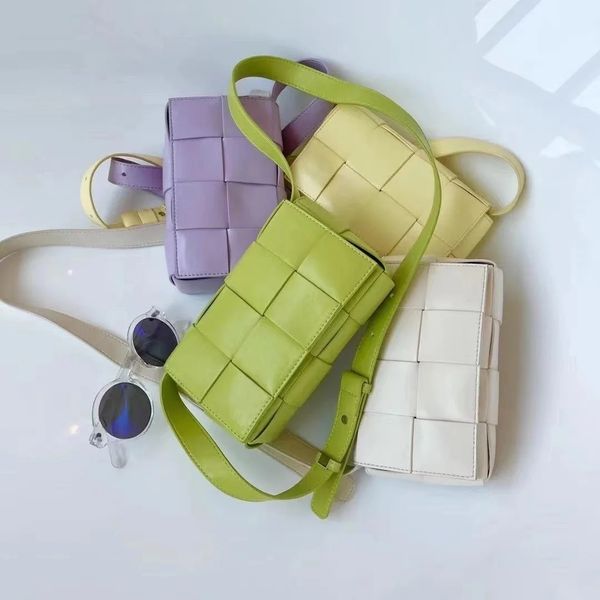 vintage genuine leather vintage fashion botega cassette shoulder bag famous luxurys designers totes crossbody alpin mens womens hangbag clas
vintage genuine leather vintage fashion botega cassette shoulder bag famous luxurys designers totes crossbody alpin mens womens hangbag clas