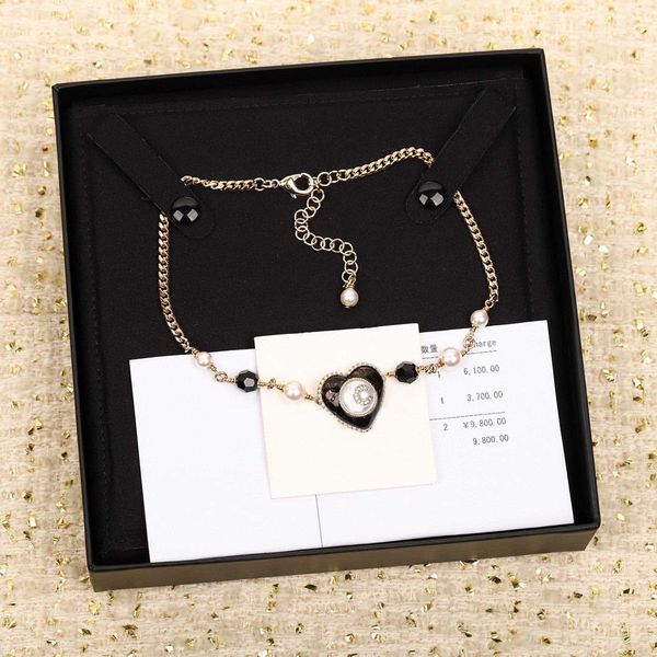 2023 luxury quality charm heart shape pendant necklace with diamond and black color beads in 18k gold plated have box stamp ps7463a, Silver
2023 luxury quality charm heart shape pendant necklace with diamond and black color beads in 18k gold plated have box stamp ps7463a, Silver