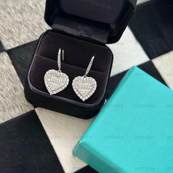 luxury diamond love earring designer stud fashion heart earrings charming jewelry 925 silver studs for womens wedding gifts with box, Golden;silver
luxury diamond love earring designer stud fashion heart earrings charming jewelry 925 silver studs for womens wedding gifts with box, Golden;silver