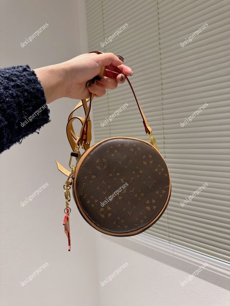 tz classic old flower round cake bag double zipper closed mini handbag shoulder crossbody bags fashion boite chapeau souple small handbags w
tz classic old flower round cake bag double zipper closed mini handbag shoulder crossbody bags fashion boite chapeau souple small handbags w