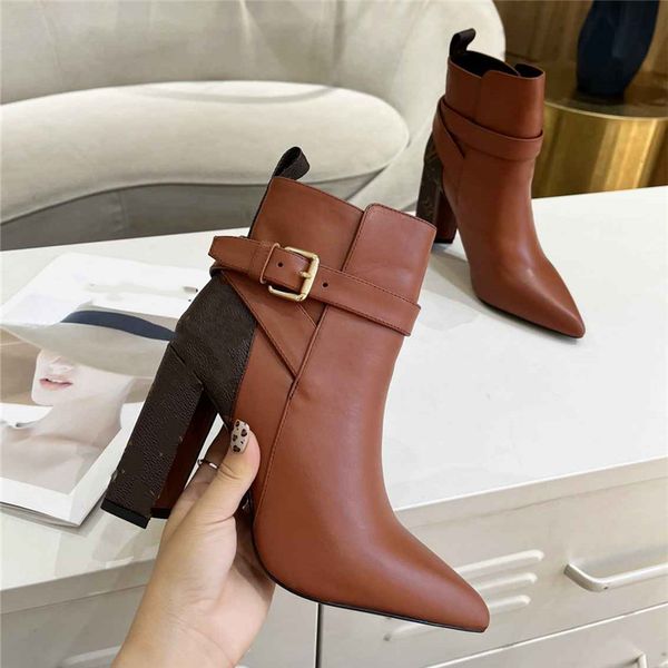 super mini boots louiseity fashion women decorative flat heel winter thick sole leather warm wool high heel snow viutonity 07-013, Black
super mini boots louiseity fashion women decorative flat heel winter thick sole leather warm wool high heel snow viutonity 07-013, Black