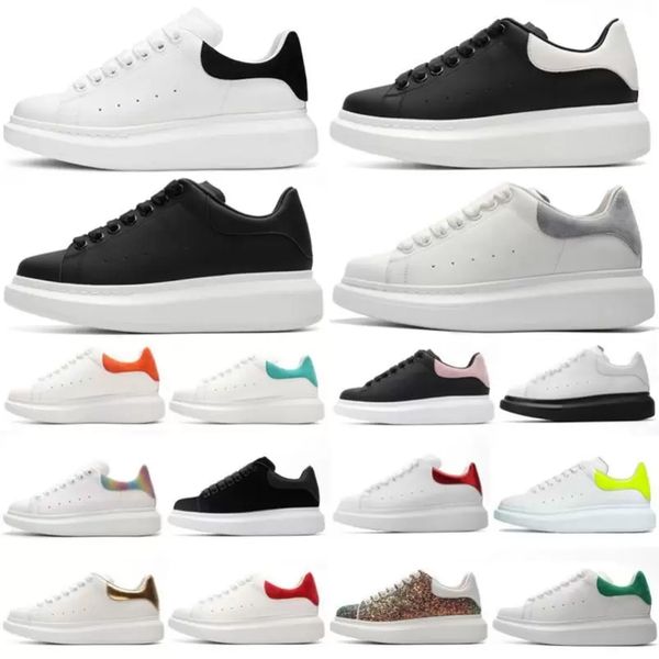 box with designer woman shoe leather lace up men fashion platform oversized sneakers white black womens luxury velvet suede casual shoes
box with designer woman shoe leather lace up men fashion platform oversized sneakers white black womens luxury velvet suede casual shoes
