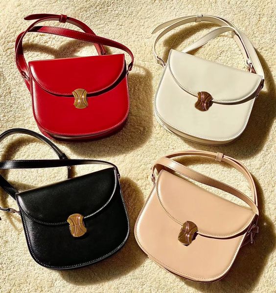 luxurys designer brand crossbody totes shoulder bag clutch saddles flap fashion teen triomphe besace women's men postman smooth leather
luxurys designer brand crossbody totes shoulder bag clutch saddles flap fashion teen triomphe besace women's men postman smooth leather