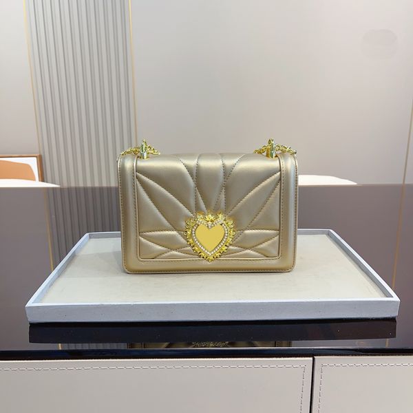 handbags crossbody bags designer bag women luxury chain bag handbag fashion classic love metal sheet phone coin purse totes
handbags crossbody bags designer bag women luxury chain bag handbag fashion classic love metal sheet phone coin purse totes