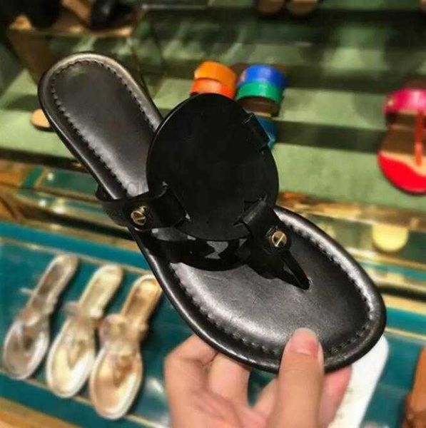 original sandals style luxurys designer slipper women brands open toe flip flop sandals summer classic fashion flat anti-skid slippers beach, Black
original sandals style luxurys designer slipper women brands open toe flip flop sandals summer classic fashion flat anti-skid slippers beach, Black