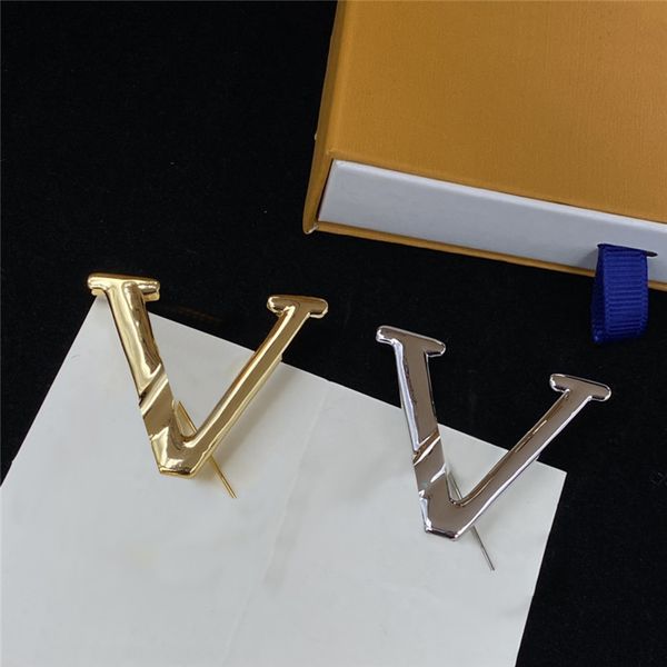 luxury letters brooches men women brooch embossed stamp pins personliaty big icon pin with box, Gray
luxury letters brooches men women brooch embossed stamp pins personliaty big icon pin with box, Gray