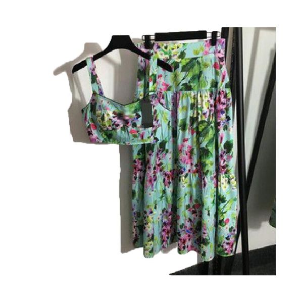 summer new womens two piece dress designer tank fashion women sling and hip wrap dress poncho dresss designers apparel sizes l, Black;gray
summer new womens two piece dress designer tank fashion women sling and hip wrap dress poncho dresss designers apparel sizes l, Black;gray