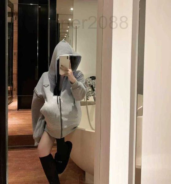 men's hoodies & sweatshirts designer new classic triangle heavy handmade nail drill loose plush thickened hooded sweater coat ek5f, Black
men's hoodies & sweatshirts designer new classic triangle heavy handmade nail drill loose plush thickened hooded sweater coat ek5f, Black
