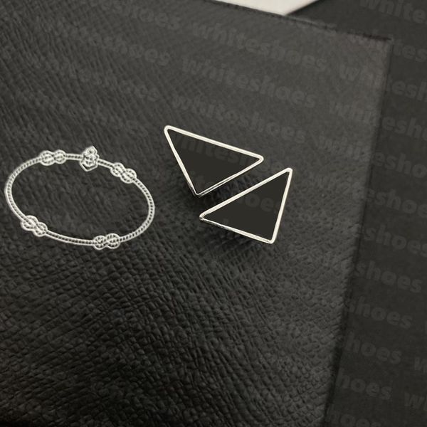 triangle shape stud designer luxury earring eardrop women men fashion studs letter print earrings, Golden;silver
triangle shape stud designer luxury earring eardrop women men fashion studs letter print earrings, Golden;silver