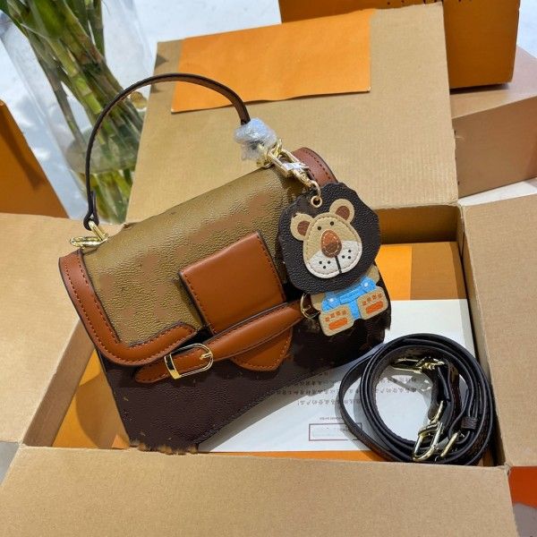 women bags totes hobo handbag portable cross body shoulder bag backpack outdoor messenger bags stamp pu leather luxury designer purses poche
women bags totes hobo handbag portable cross body shoulder bag backpack outdoor messenger bags stamp pu leather luxury designer purses poche