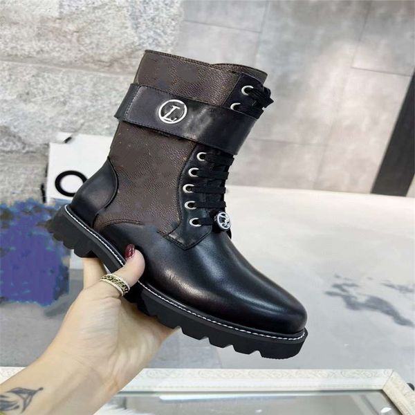 super mini boots louiseity fashion women decorative flat heel winter thick sole leather warm wool high heel snow viutonity 07-06, Black
super mini boots louiseity fashion women decorative flat heel winter thick sole leather warm wool high heel snow viutonity 07-06, Black