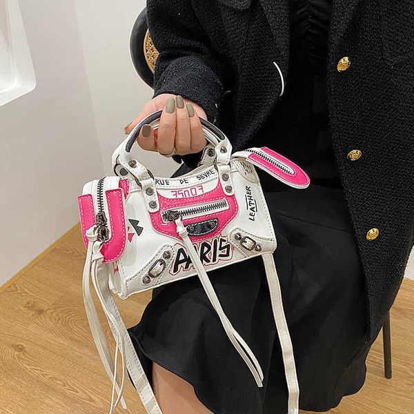 handbag small bag women's 2022 graffiti motorcycle ins fashion square crowd portable messenger 0722
handbag small bag women's 2022 graffiti motorcycle ins fashion square crowd portable messenger 0722