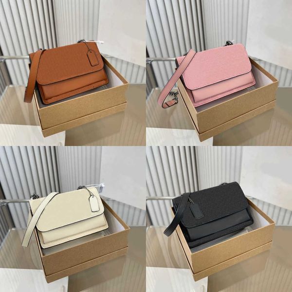 shoulder bag designer bags women crossbody bags stripes tote luxurys handbags wrinkled leather pink messenger letter printing 221220
shoulder bag designer bags women crossbody bags stripes tote luxurys handbags wrinkled leather pink messenger letter printing 221220