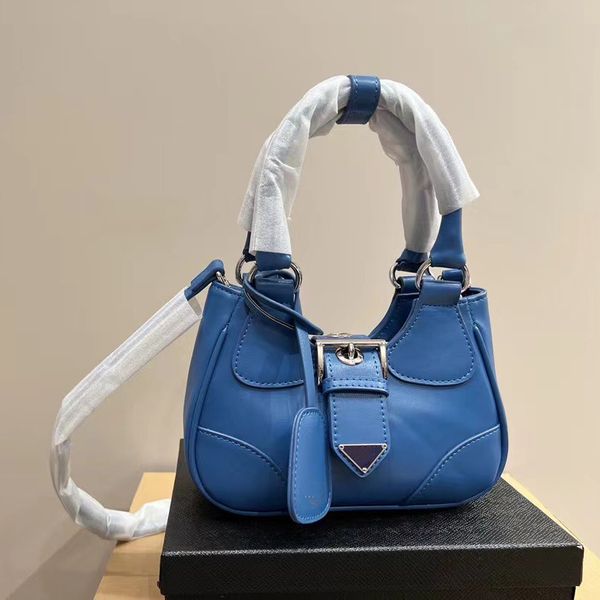 cosmetic bags cases designer bag leather handbag luxury letter wallet crossbody shoulder bag small bags simple fashion purse good match very
cosmetic bags cases designer bag leather handbag luxury letter wallet crossbody shoulder bag small bags simple fashion purse good match very