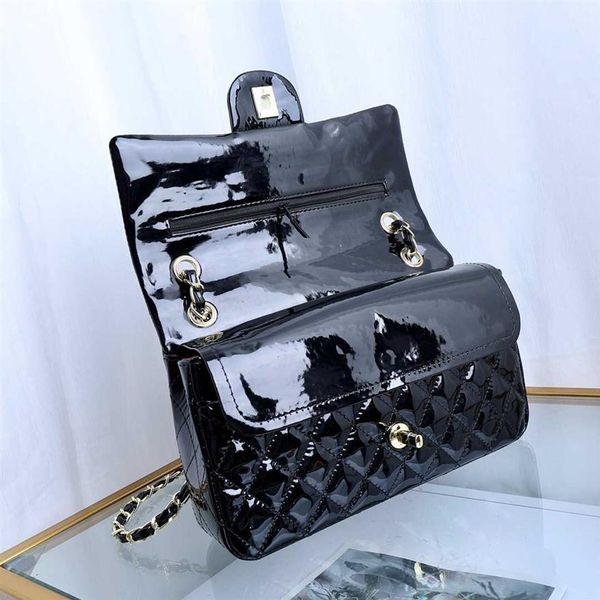 ladies handbag fashion designer classic letter style shopping bag 1112 25-16-7 5269f
ladies handbag fashion designer classic letter style shopping bag 1112 25-16-7 5269f