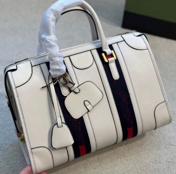designer handbag luxury brand shoulder bags classical womens crossbody bag banquet wedding leisure business package 2022
designer handbag luxury brand shoulder bags classical womens crossbody bag banquet wedding leisure business package 2022