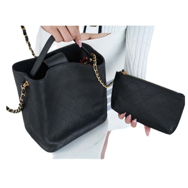 designers womens messenger bag fashion luxurys bags lady totes purse handbags crossbody backpack the classic solid black bucket bag is styli
designers womens messenger bag fashion luxurys bags lady totes purse handbags crossbody backpack the classic solid black bucket bag is styli