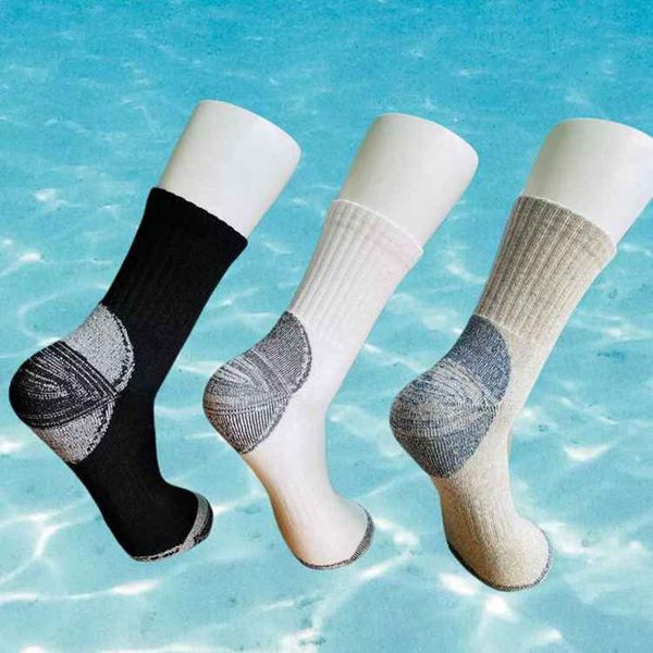 23 winter terry striped grid mens women skate socks sports basketball socks medium long cotton stockings 39-44, Black
23 winter terry striped grid mens women skate socks sports basketball socks medium long cotton stockings 39-44, Black