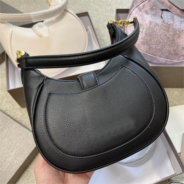 luxury designer bags wallet snake bag purse half fashion lady moon shopping handbag underarm nylon water proof square interior slot pocket m
luxury designer bags wallet snake bag purse half fashion lady moon shopping handbag underarm nylon water proof square interior slot pocket m