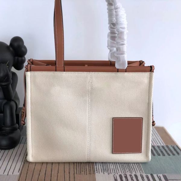 beach fashion shopping bag travel weekend toiletry trunk wood stick bag large canvas totes luxurys shoulder womens mens famous cross body ha
beach fashion shopping bag travel weekend toiletry trunk wood stick bag large canvas totes luxurys shoulder womens mens famous cross body ha