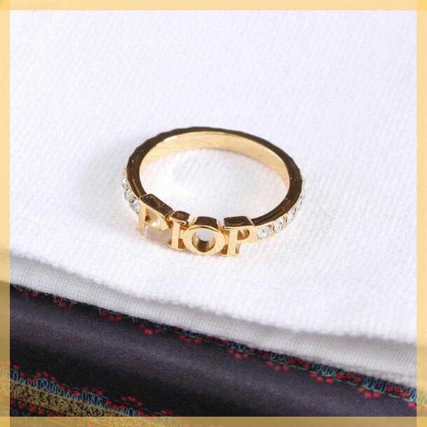 fashion brand designer gold letter band rings bague for lady women party wedding lovers gift engagement jewelry with box30841221122, Silver
fashion brand designer gold letter band rings bague for lady women party wedding lovers gift engagement jewelry with box30841221122, Silver