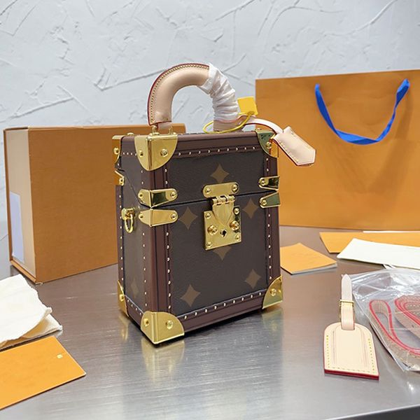 luxury famous designers trunk box shoulder bags wallets mini soft canvas magnetic buckle closure old flowers letters satchel handbags fold o
luxury famous designers trunk box shoulder bags wallets mini soft canvas magnetic buckle closure old flowers letters satchel handbags fold o