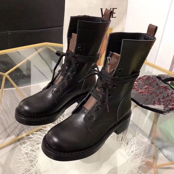 new boots girls autumn fashion black british style ankle kids pu leather tide children winter shoes plus velvet size 34-40
new boots girls autumn fashion black british style ankle kids pu leather tide children winter shoes plus velvet size 34-40