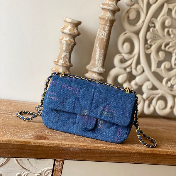 original quality doodle denim small flap bag 23cm luxury designer chain cross body bags with box c221
original quality doodle denim small flap bag 23cm luxury designer chain cross body bags with box c221