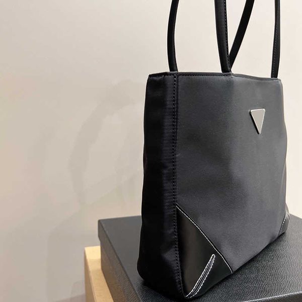 totes bag luxurys handbags women designer tote bag fashion nylon shoulder black bags shopper purses woman handbag 221223
totes bag luxurys handbags women designer tote bag fashion nylon shoulder black bags shopper purses woman handbag 221223